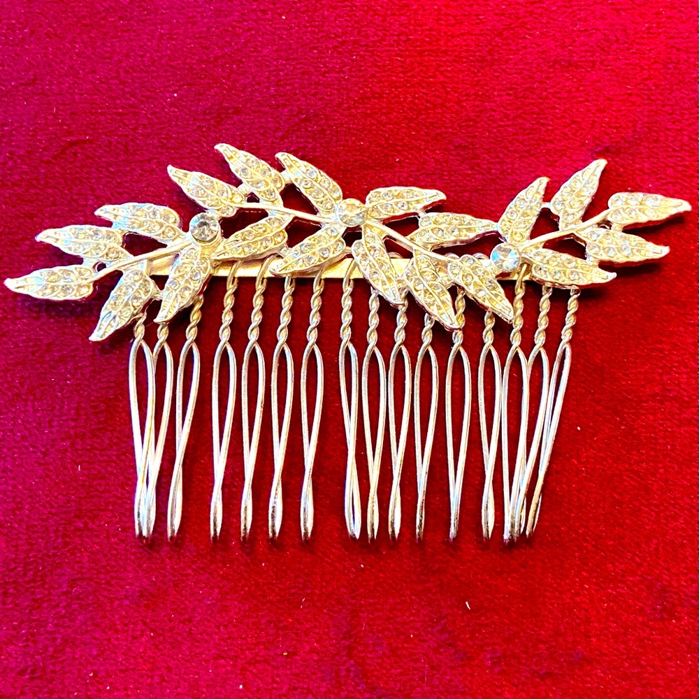 Sparkly costume hair clip